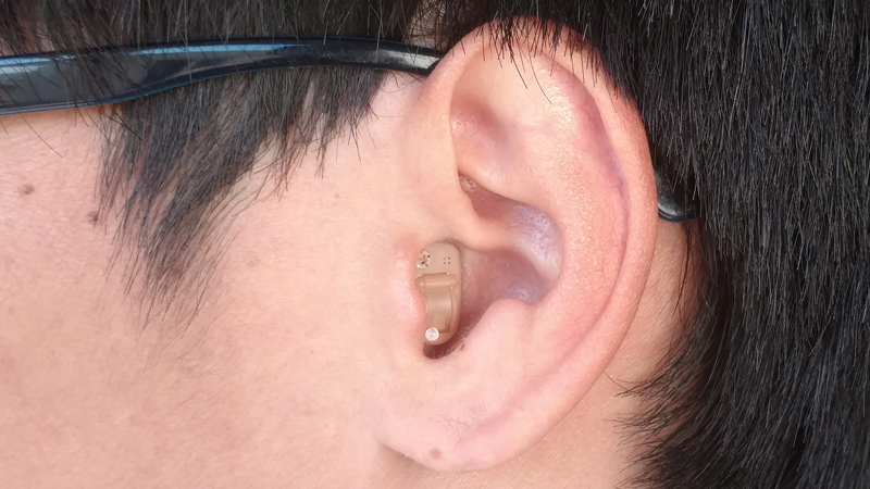 Par 2 conjuntos de aparelhos auditivos invisíveis